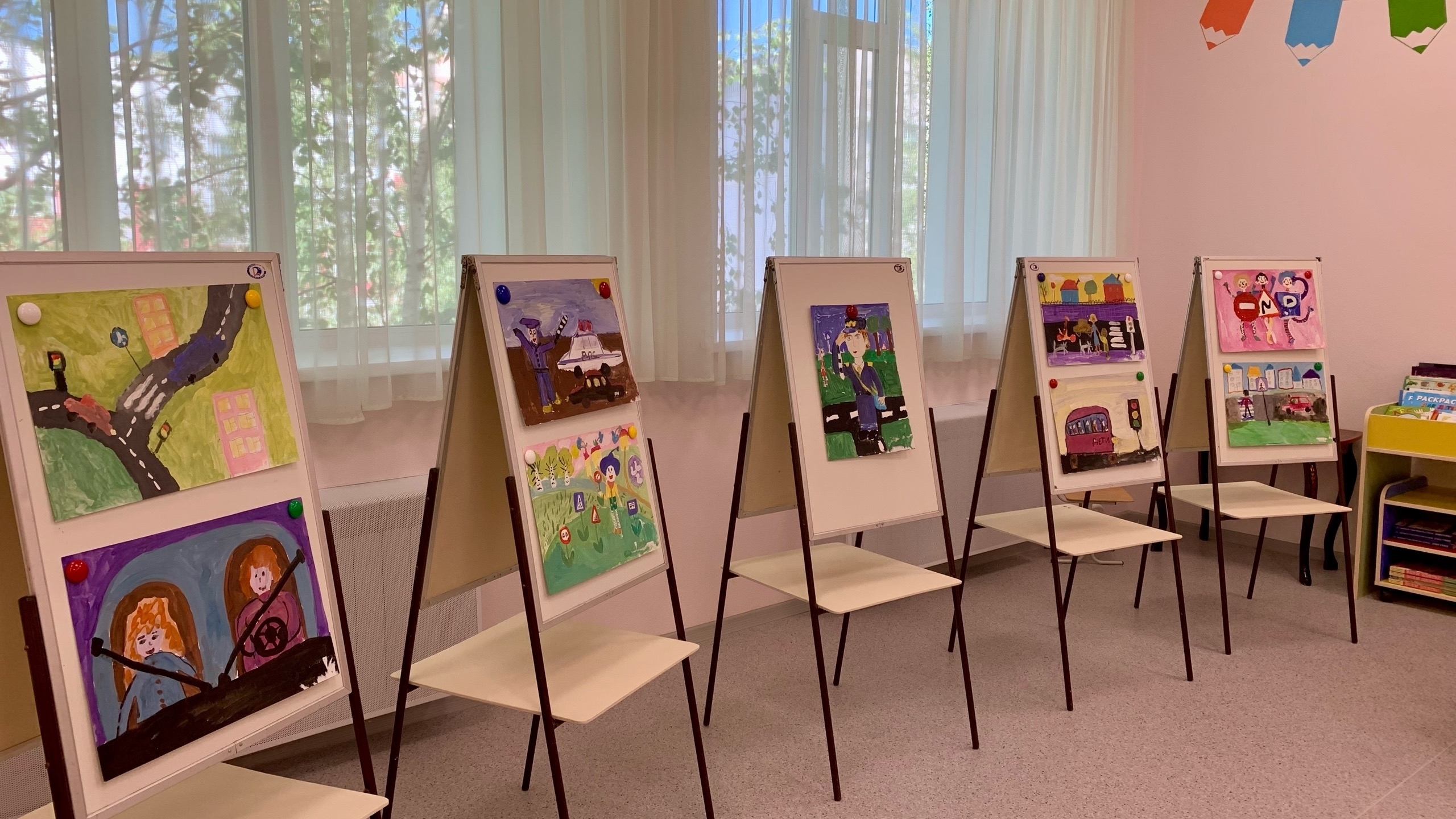 Экспозиции творческих работ обучающихся