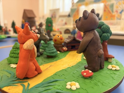 Выставка пластилиновых сказок 