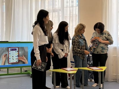 Игра с космическим образовательным планшетом