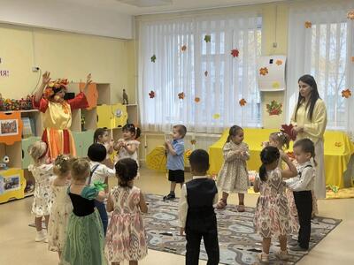 Группа "Капелька", осенний хоровод