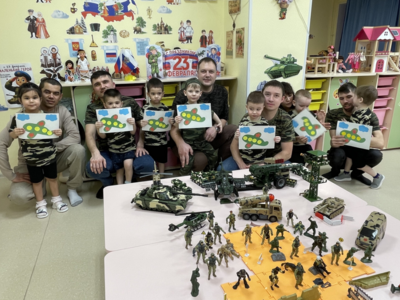 Совместная фотография пап и ребят